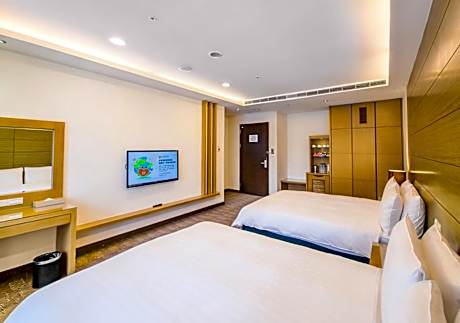 Quadruple Room with Bath