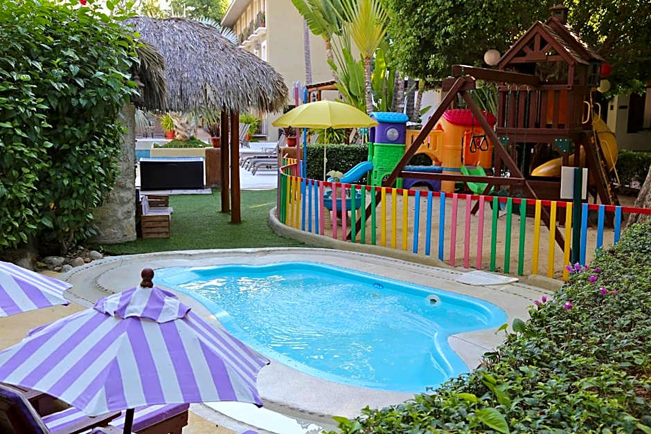 Binniguenda Huatulco & Beach Club
