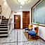 Stately Suites - Golf Course Road