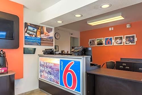 Motel 6 Reno - Virginia Plumb – Reno, NV