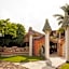 Paradise Hotel Boutique & Lounge