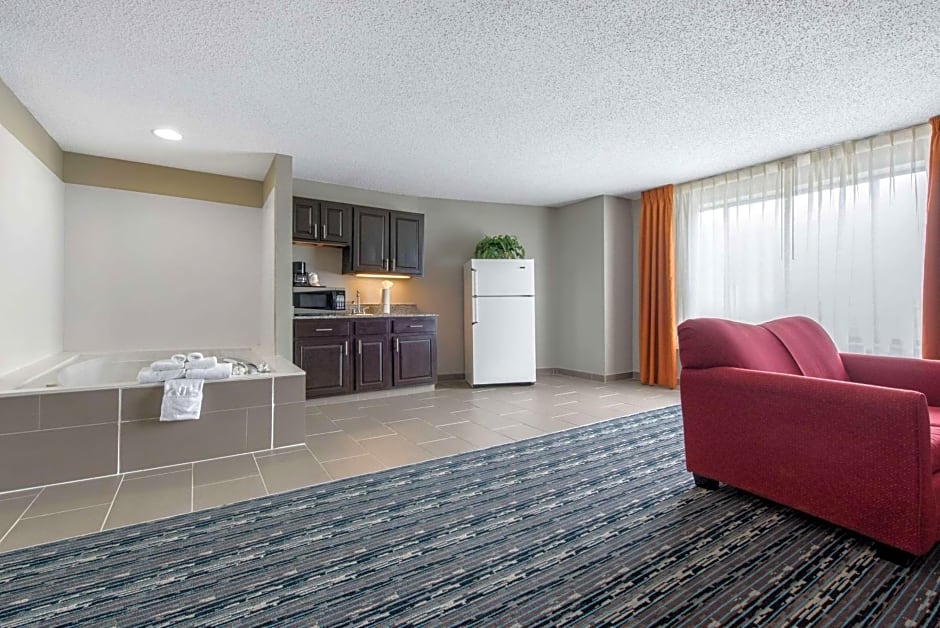 Quality Inn & Suites Brownsburg - Indianapolis West