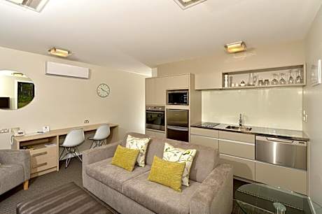 Executive One-Bedroom Apartment