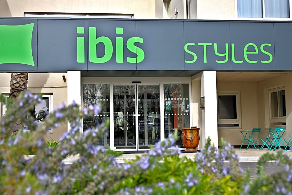 Ibis Styles Avignon Sud Hotel