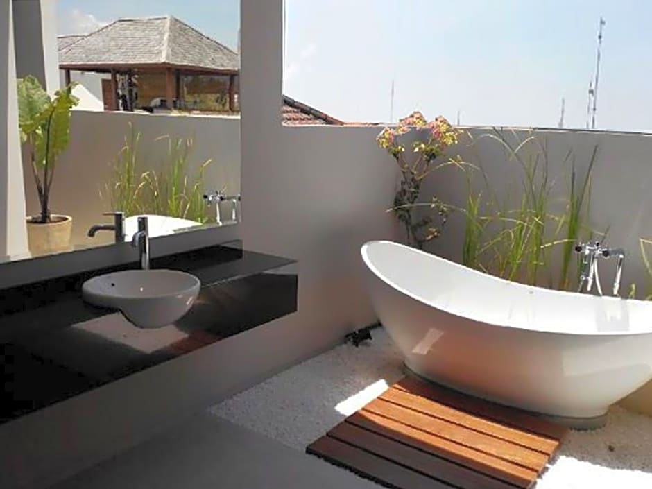 Scala – Bed and Beyond Hotel