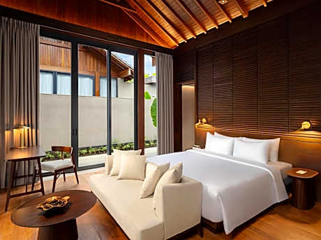 One-Bedroom Villa with Pool and Ocean View