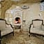 Jerveni Cave Hotel