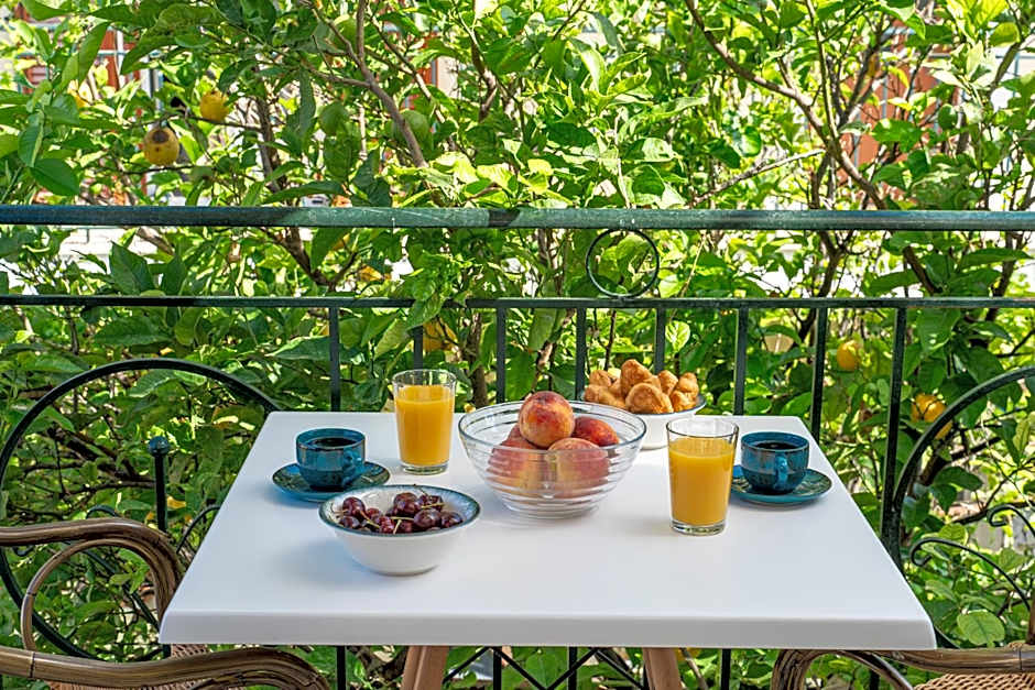 Filalithis Studios & Apartments