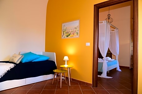 Suite, Garden View