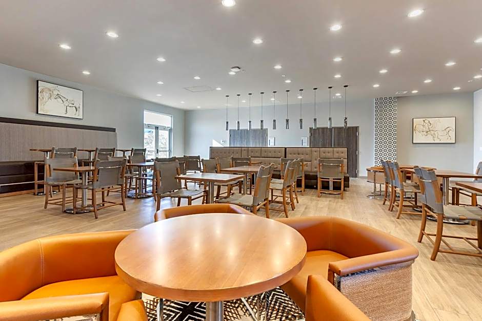 Cambria Hotel Richardson - Dallas