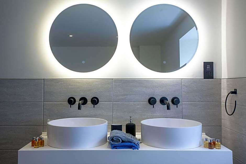 Pilgrim Suite - Sea View - Free Wi-Fi