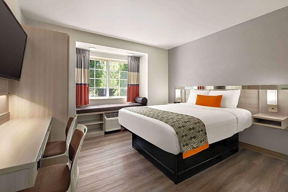 Microtel Inn & Suites by Wyndham Raleigh