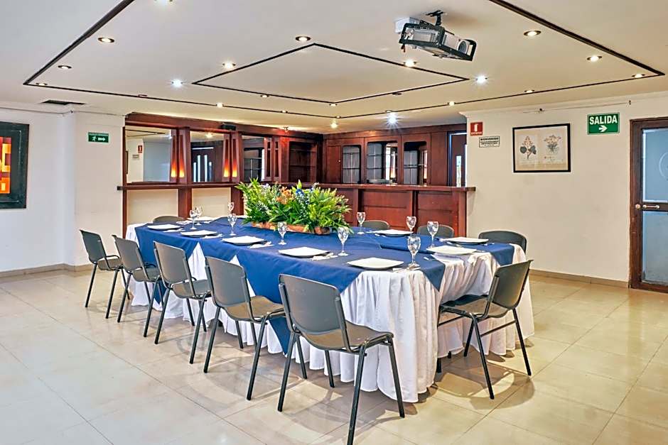 Hotel Virrey Central
