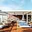 The Hiatus Clearwater Beach, Curio Collection by Hilton