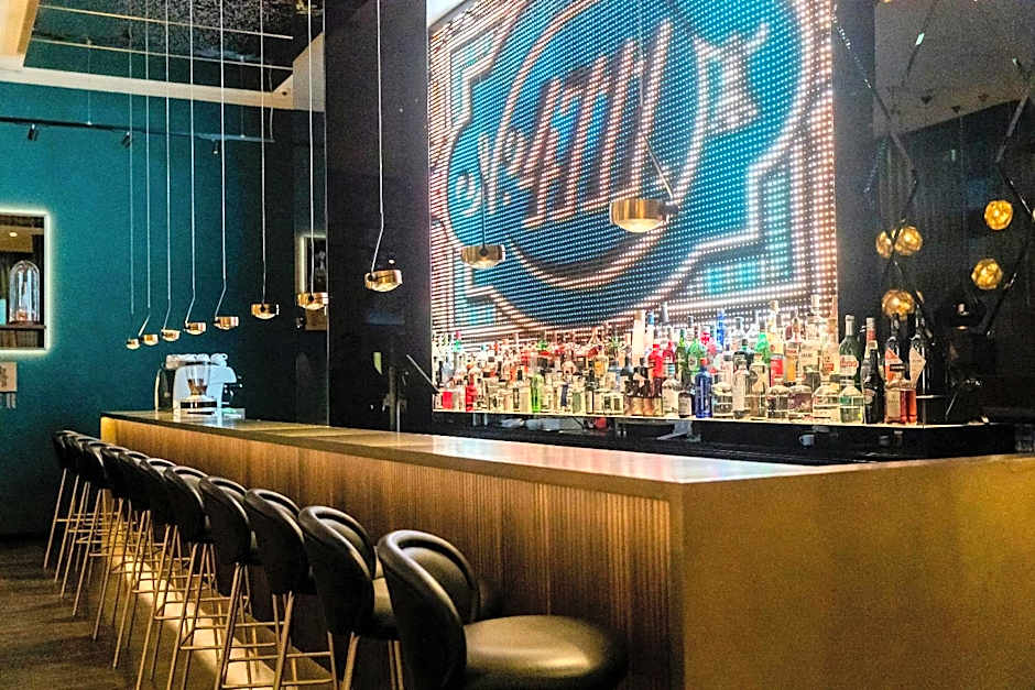 Motel One Köln-Altstadt