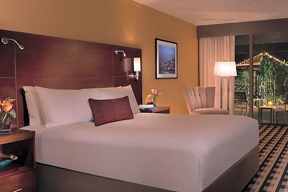 M HOTEL BUFFALO