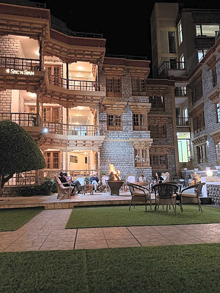 Hotel Spic N Span