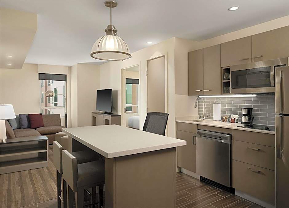 Hyatt House LA - University Medical Center