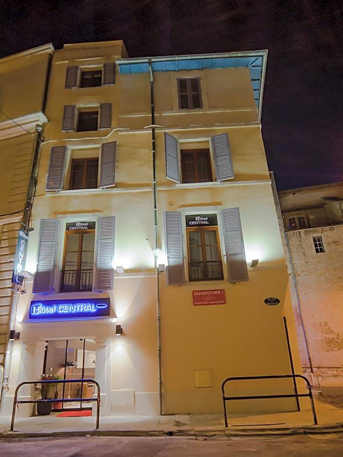 Central Hotel