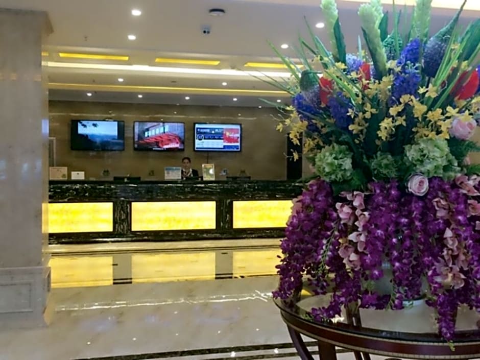GreenTree Inn Jiangxi Shangrao Qianshan Ehu Avenue Express Hotel