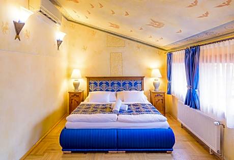 Junior Suite (1 King Bed)