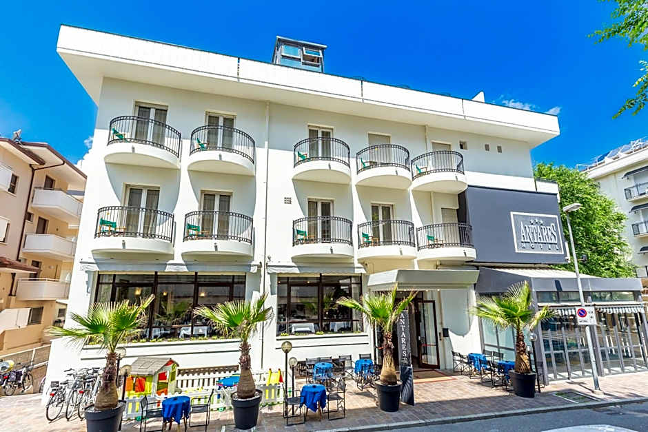 Hotel Antares