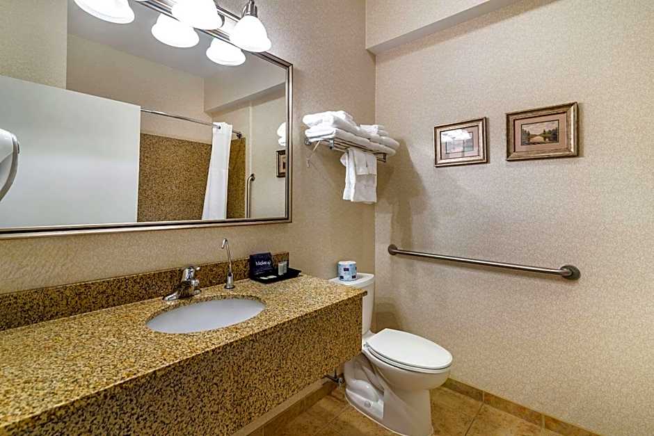 Maine Evergreen Hotel, Ascend Hotel Collection