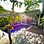 Happy Devi Guesthouse