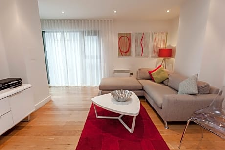 Apartment Club