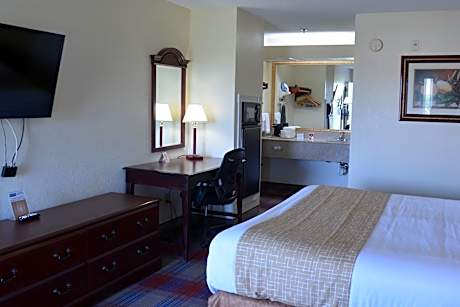 King Room - Non-Smoking