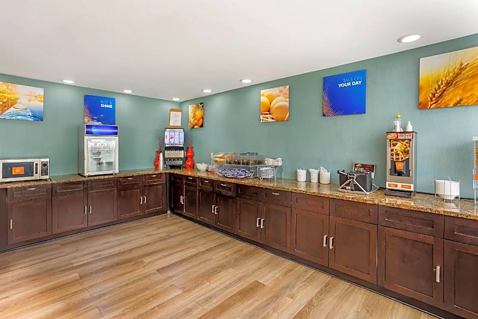 Comfort Inn & Suites Mt. Holly - Westampton