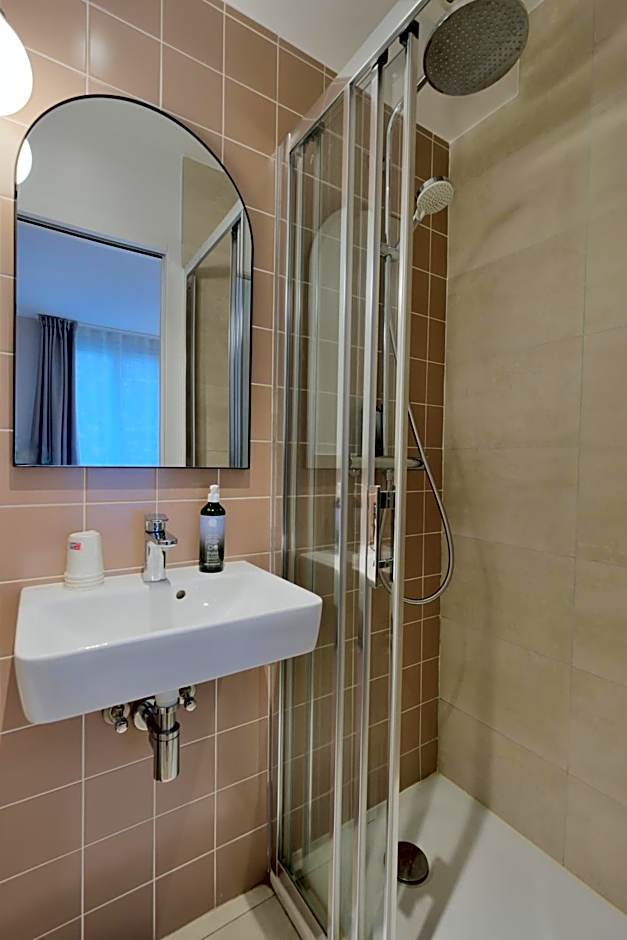 Hipotel Paris PÃ¨re-Lachaise RÃ©publique