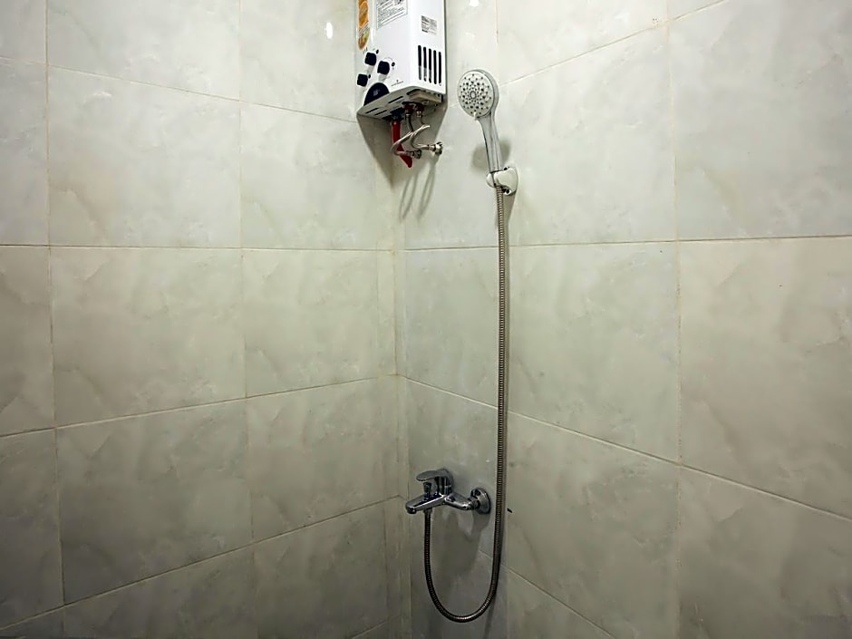 Hotel O Sopou Penginapan Rinal & Tuah