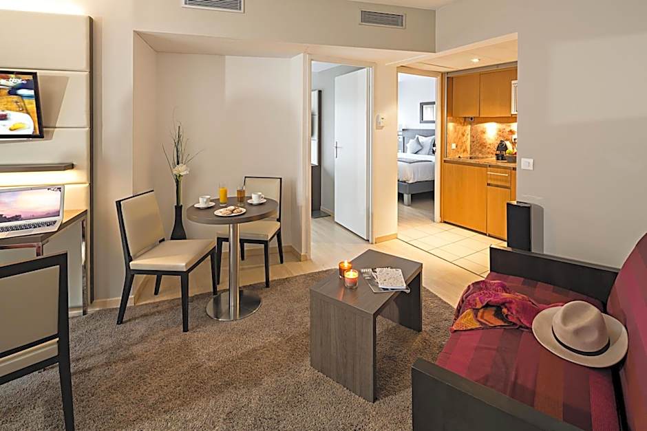 Residhome Courbevoie La Defense