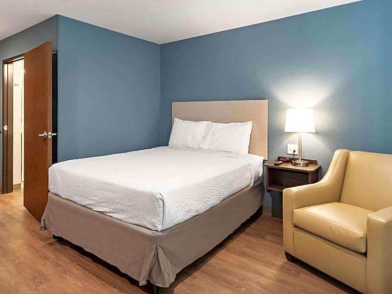 Woodspring Suites Riverside Norco