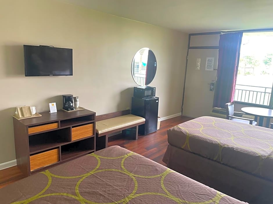 Super 8 by Wyndham Valdosta Mall