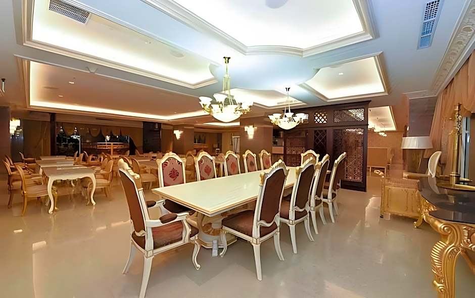 Myko Hotel and Convention Center Makassar