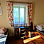 Hostel Domek Ogrodnika przy Muzeum w Przeworsku Zespole Pałacowo - Parkowym