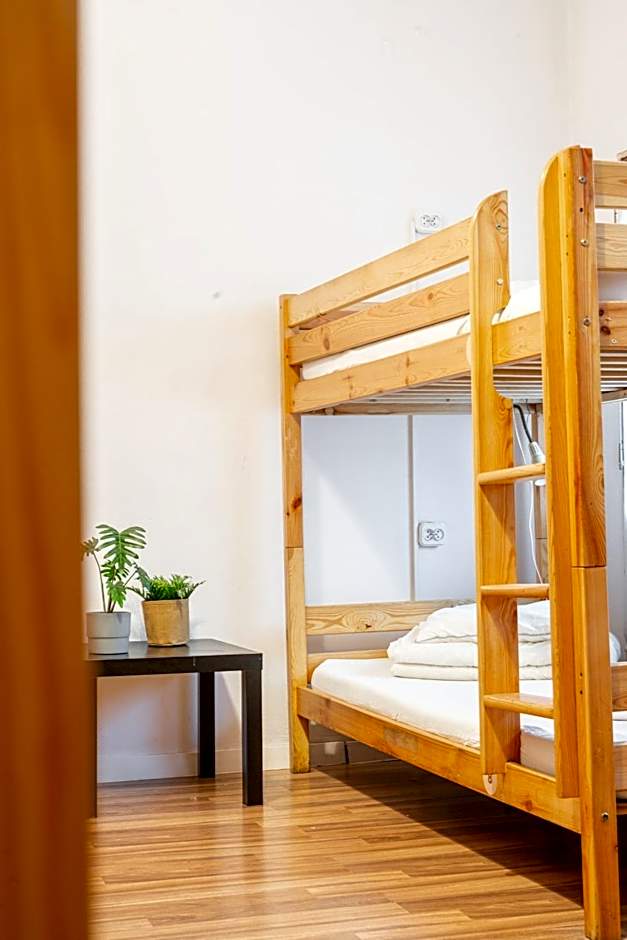 Target Hostel