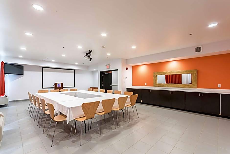 Motel 6-Moosomin, SK