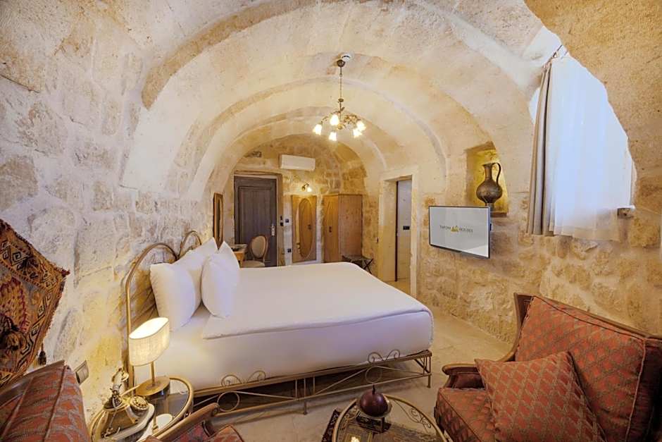 Tafoni Houses Cave Hotel