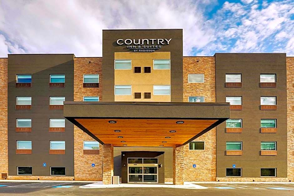 Country Inn & Suites by Radisson, Cumming near Northside Hospital Forsyth