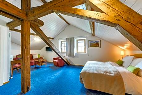 Executive Family Room