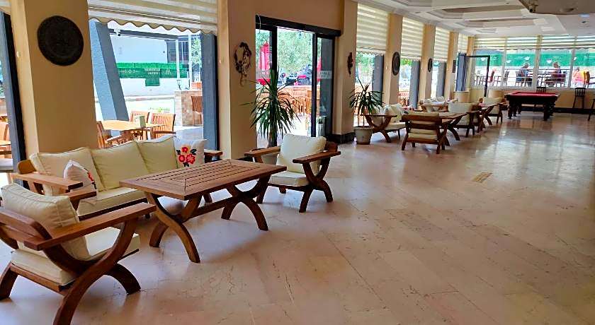 Altinersan Hotel Altinkum