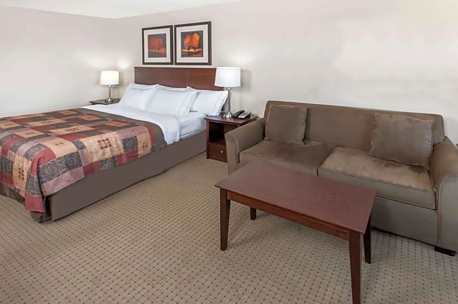 Ramada by Wyndham High River