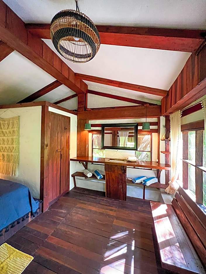 Villa Santuario Lake front Oasis