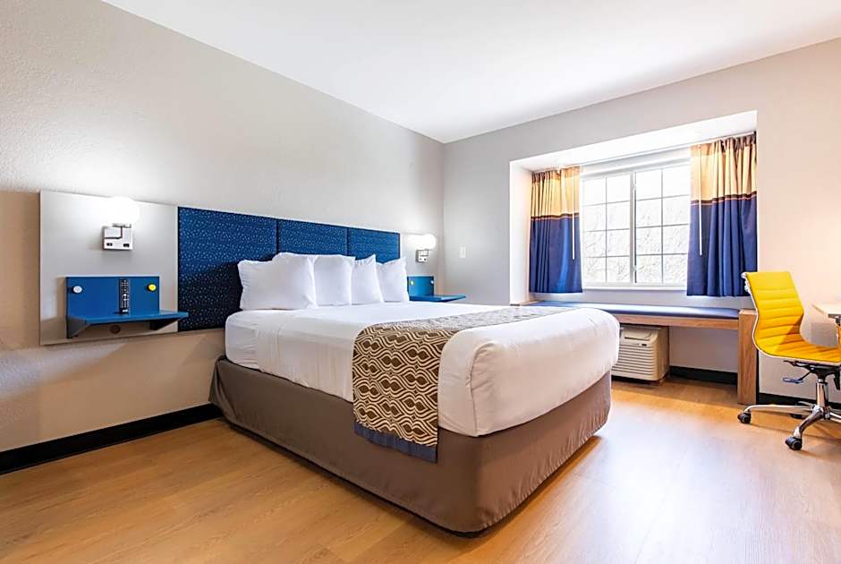 Microtel Inn & Suites by Wyndham London
