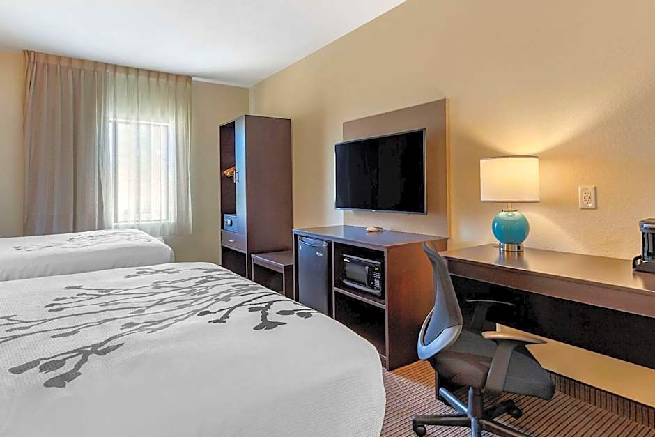 Sleep Inn & Suites