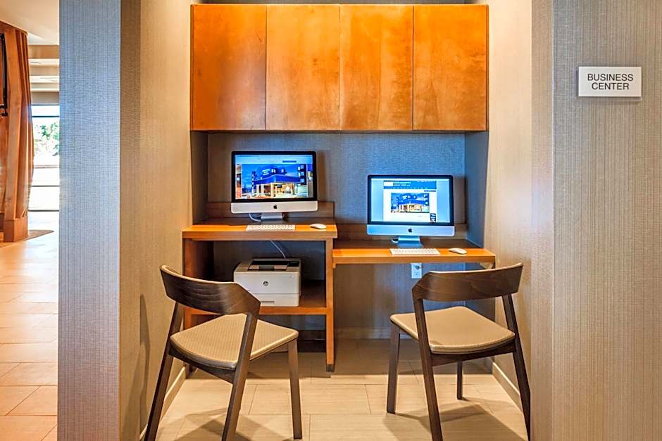 SpringHill Suites by Marriott The Dunes On Monterey Bay