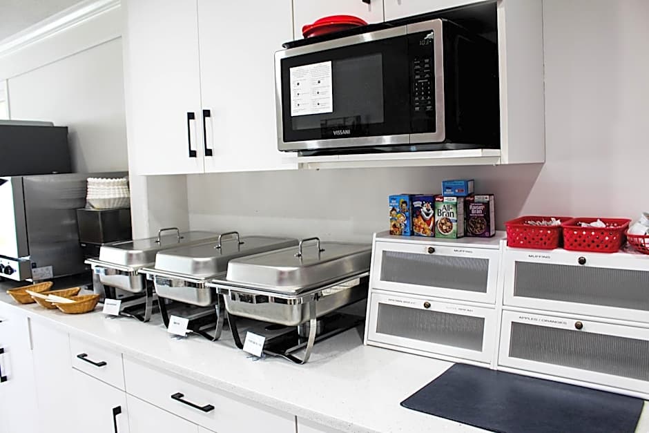 Ramada by Wyndham Sherwood Park